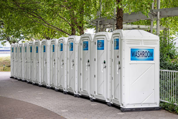 Best Portable restroom trailer rental  in Baileys Crossroads, VA